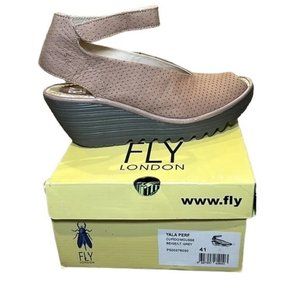 Fly London Yala Perf Cupid’s Mousse Beige Size 41 Open Toe Wedge Sandal